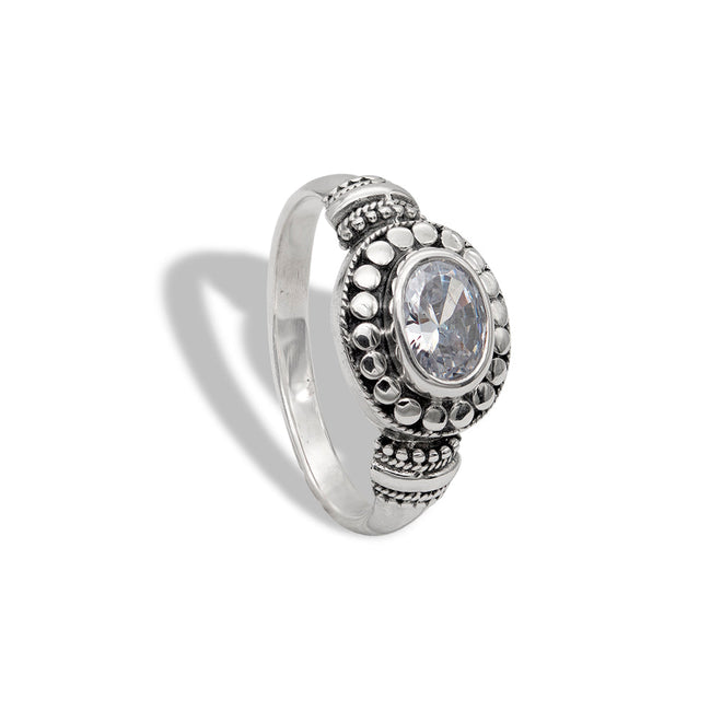 SURROUNDED - ZIRCON RING