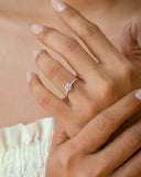 TINY CLOVER RING