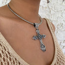 PIOUS PENDANT TOPAZ