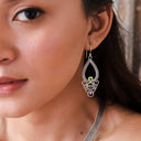 TEMPTRESS IN PERIDOT EARRING