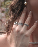 CHASTE SWIRL RING