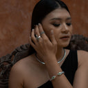 USHARI IN PERIDOT RING