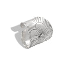 VINTAGE FLOWER RING