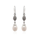 FALLING PEARLDROPS EARRING